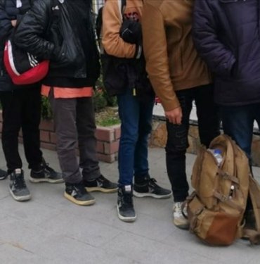 Edirne’de 27 düzensiz göçmen yakalandı