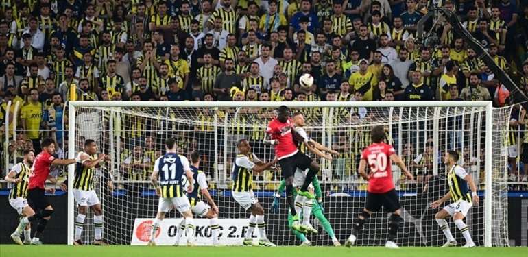 Fenerbahçe ile Gaziantep FK, Süper Lig’de 10. randevuda