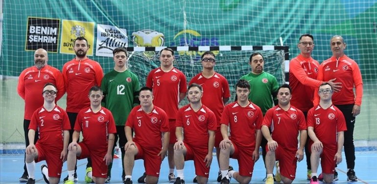 Down Sendromlu Futsal Milli Takımı başarılarının sırrını “birliktelik” olarak görüyor