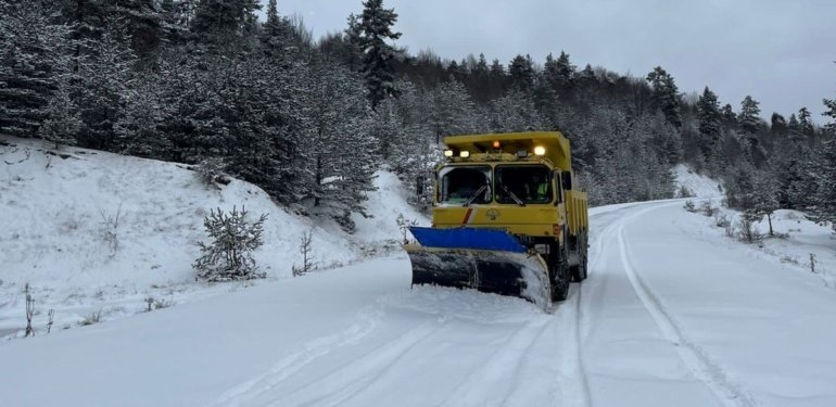 Sinop’ta kar hayatı felç etti: 110 köy yolu kapalı