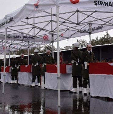 Pençe-Kilit Harekatı bölgesinde şehit olan 9 asker için Şırnak’ta tören