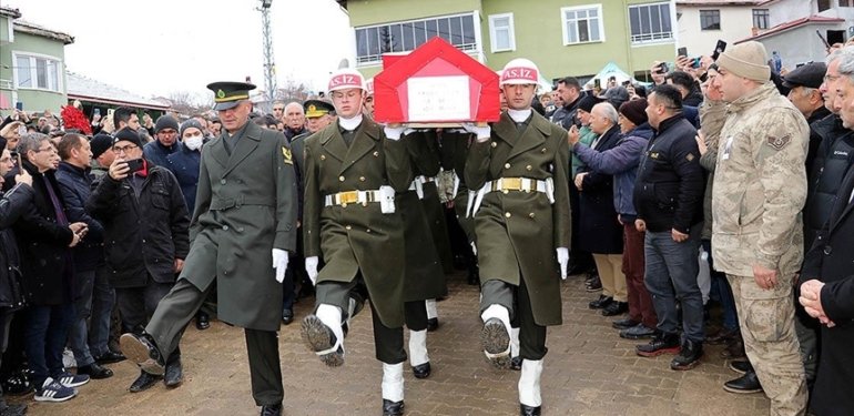 Şehitlerimizi uğurluyoruz