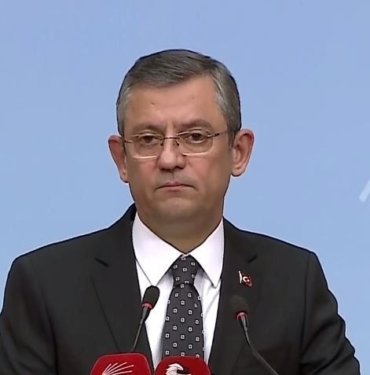Özgür Özel: O gün atılan imzalar şehitlere mani oldu mu?