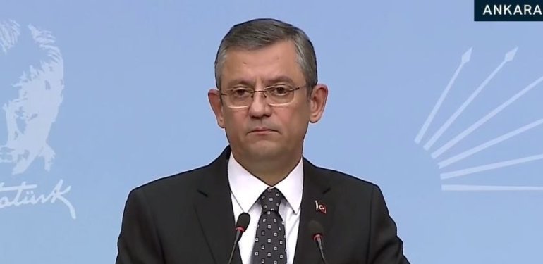 Özgür Özel: O gün atılan imzalar şehitlere mani oldu mu?