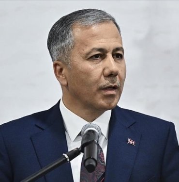 Bakan Yerlikaya’dan şehitlere yönelik provokatif paylaşımlarda bulunanlara ilişkin açıklama