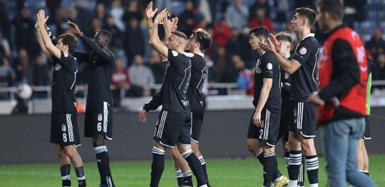 Beşiktaş’ta Fernando Santos ilk maçına çıkıyor: İlk 11’ler