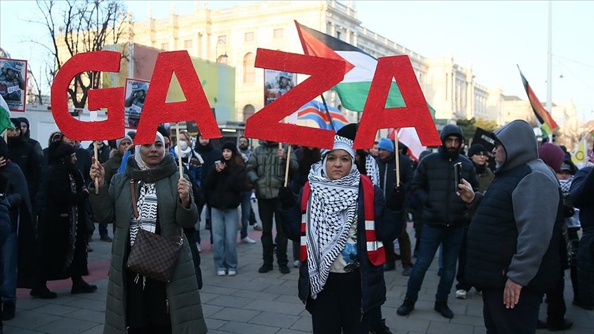 Avusturya’da İsrail’in Gazze’ye yönelik saldırıları bir kez daha protesto edildi