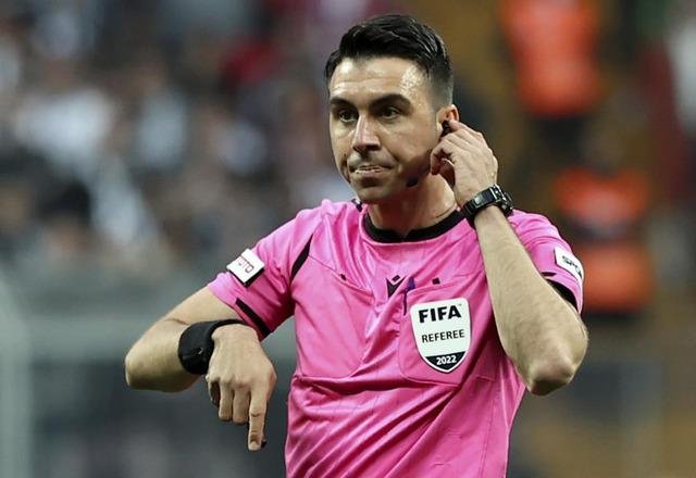 Beşiktaş-Trabzonspor maçını Arda Kardeşler yönetecek