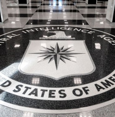 Eski CIA ajanına 40 yıl hapis