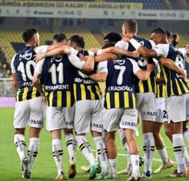 Fenerbahçeli Ryan Kent