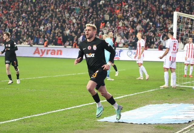 Galatasaray, Samsunspor deplasmanında hata yapmadı! Aldıkları 3 puanla maç fazlasıyla liderliğe oturdular…