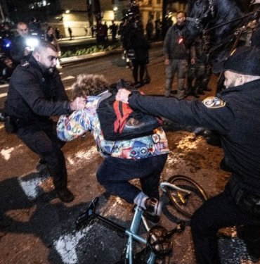 İsrail polisinden Tel Aviv’de gösteri düzenleyenlere müdahale