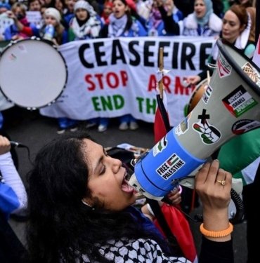 Londra’da binlerce kişi Gazze ateşkesine destek için yürüdü