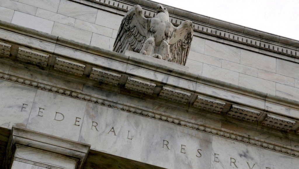 Fed Başkanı Powell’dan faiz indirimi açıklaması: Dikkatli hareket edeceğiz