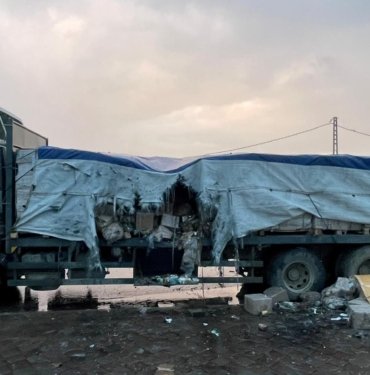 İsrail Gazze’ye gitmeye hazırlanan BM gıda konvoyunu vurdu