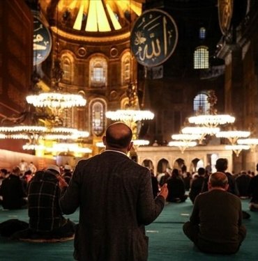 Miraç Kandili’nde neler yapılır, ibadetler neler? (Miraç Kandili duaları)