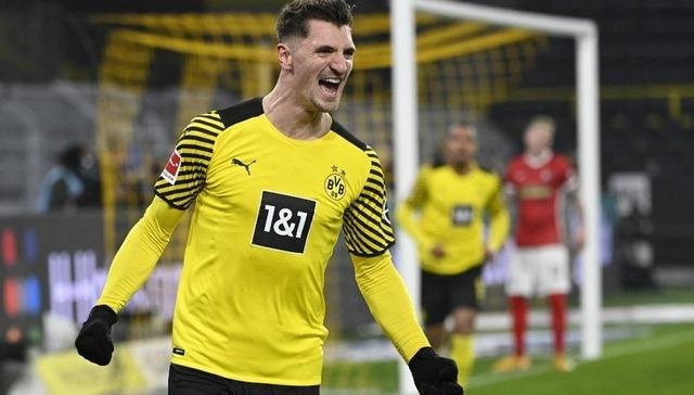 Geçtiğimiz günlerde kente gelmişti! Trabzonspor Thomas Meunier transferini resmen açıkladı… İşte anlaşma şartları