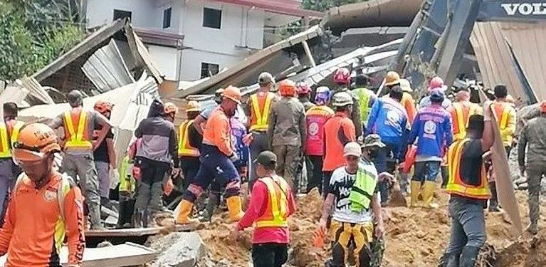 Filipinler’de toprak kayması: 60 saat sonra mucize kurtuluş