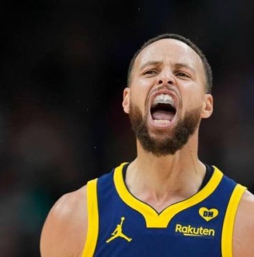 Stephen Curry’den Indiana potasına 42 sayı