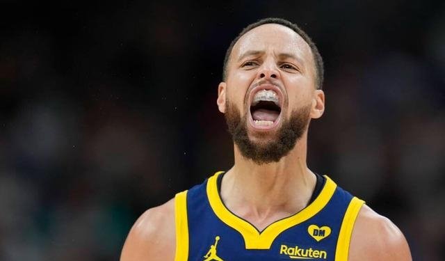 Stephen Curry’den Indiana potasına 42 sayı