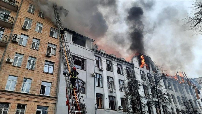 Ukrayna’da hava saldırısı: 2 çocuk ve 1 bebek öldü