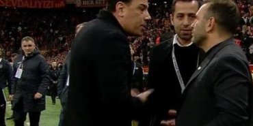 Maçın bitiş düdüğünün ardından Okan Buruk ve Çağdaş Atan tartışma yaşadı!
