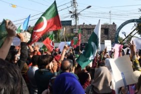 Pakistan’da Imran Khan destekçilerinden protesto: “Seçimlerde hile yapıldı” iddiası
