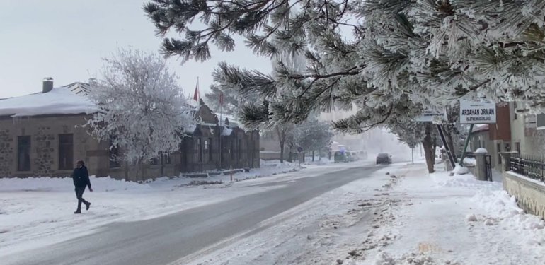 Ardahan’da soğuk hava etkili oluyor