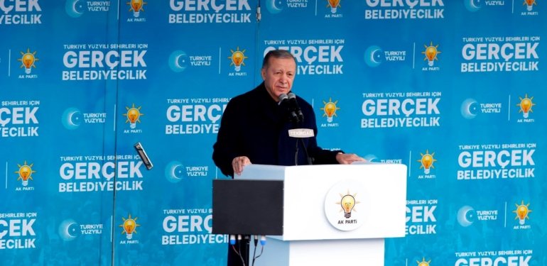 AK Parti seçim çalışmasında saldırı | Erdoğan: Bir saldırgan yakalandı