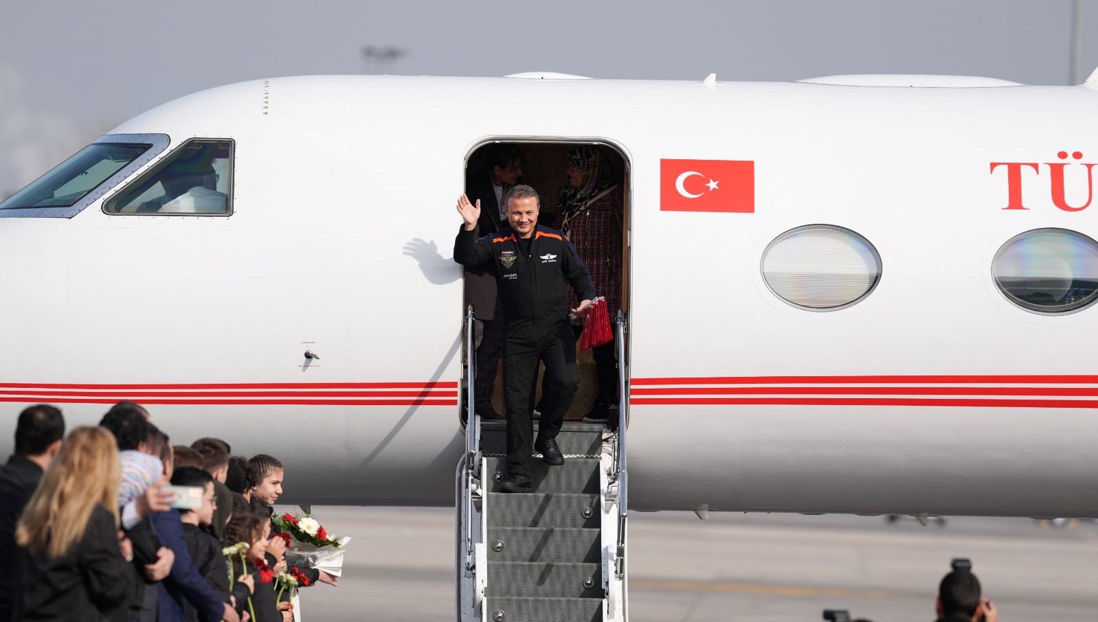 İlk Türk astronot Alper Gezeravcı Türkiye’de: “Bu sadece bir başlangıçtı”