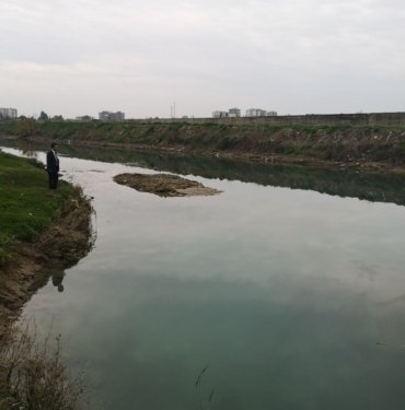 Kırmızı akan Berdan Nehri normale döndü