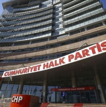CHP’de 3 istifa birden (Gürsel Tekin ve iki belediye başkanı partiden ayrıldı)