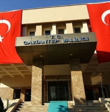 Gaziantep Valiliği’nden yıkılan binaya az hasarlı raporu verildiği iddialarına yalanlama