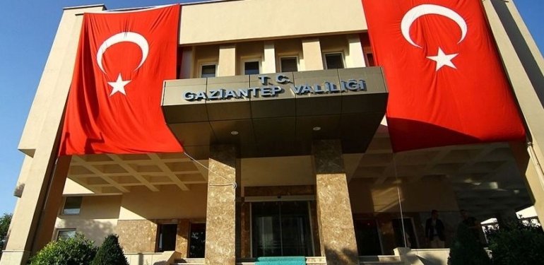 Gaziantep Valiliği’nden yıkılan binaya az hasarlı raporu verildiği iddialarına yalanlama