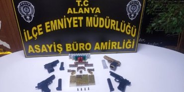 Alanya’da 26 ruhsatsız silah ve 155 fişek ele geçirildi