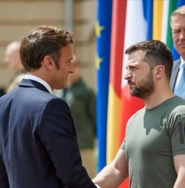 Macron ve Zelenski Paris’te güvenlik anlaşması imzalayacak