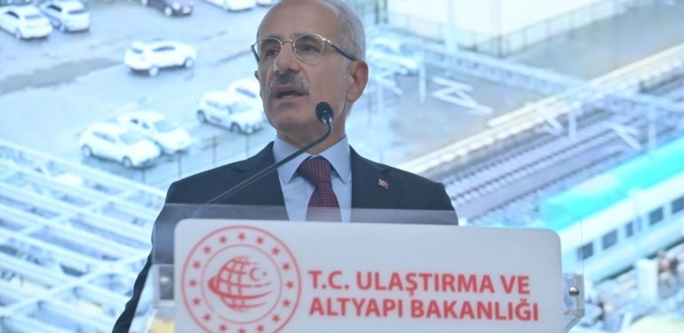 Bakan Uraloğlu: Trenler için yerli ve milli sinyalizasyon sistemi üretilecek