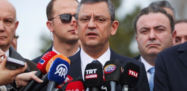CHP lideri Özel: Lütfü Savaş’a alternatifi anketlerde görürsem değiştiririm
