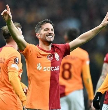 Son dakikada yüzüyle kurtarış yapan Muslera için Dries Mertens