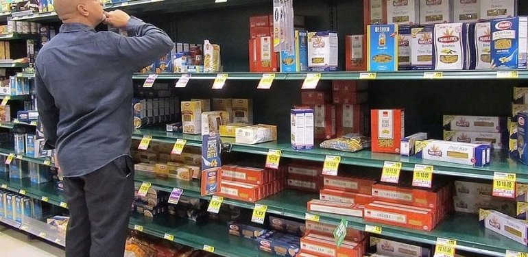 ABD’de tüketici güveni beklentileri karşılayamadı