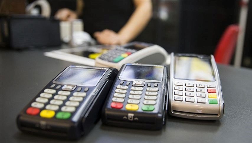 Üç kamu bankasından kredi kartı komisyonlarında indirim kararı