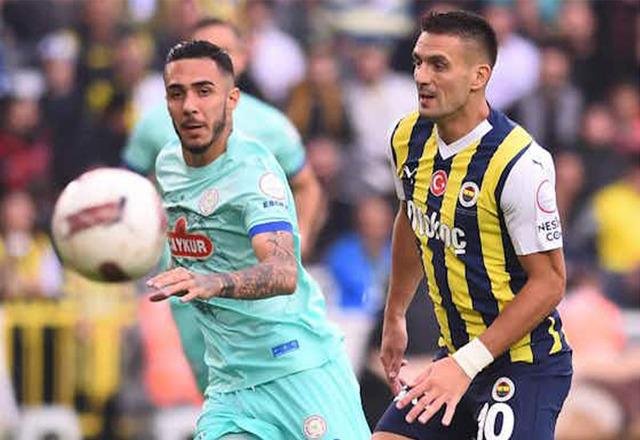 Çaykur Rizespor – Fenerbahçe maçının başlamasına dakikalar kala sakatlık! Kaleci değişti