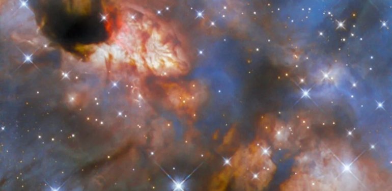Hubble yeni bir yıldız oluşumu görüntüledi