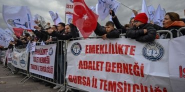 Ankara’da kademeli emeklilik mitingi