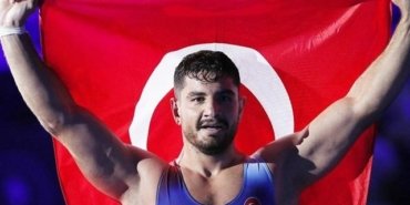 Milli güreşçi Taha Akgül, 11