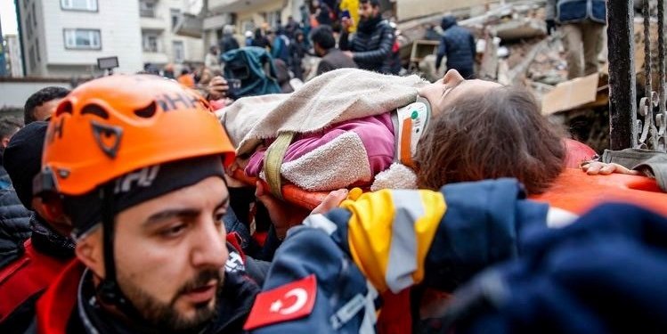 Depremde kaybolan çocuklar iddiasına Bakan Göktaş’tan yalanlama