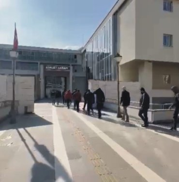 Osmaniye’de sahte kimlikle SRC sınavına giren 15 kişi yakalandı
