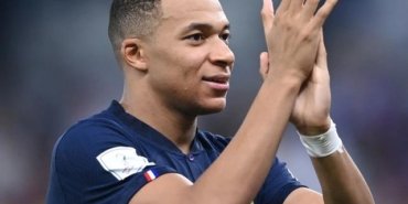Yılın değil, asrın transferi! Real Madrid, Mbappe ile 5 yıllık sözleşme imzaladı!