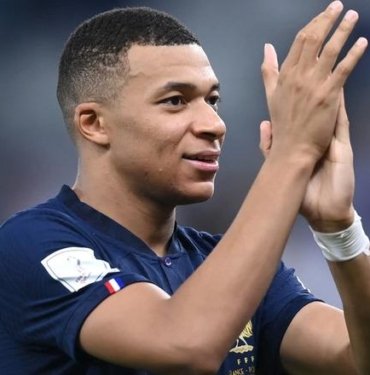 Yılın değil, asrın transferi! Real Madrid, Mbappe ile 5 yıllık sözleşme imzaladı!