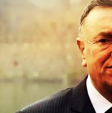 Lütfü Savaş tartışmalarına son noktayı Özgür Özel koydu! Gece yarısı gelen telefonla karar almış… CHP Hatay
